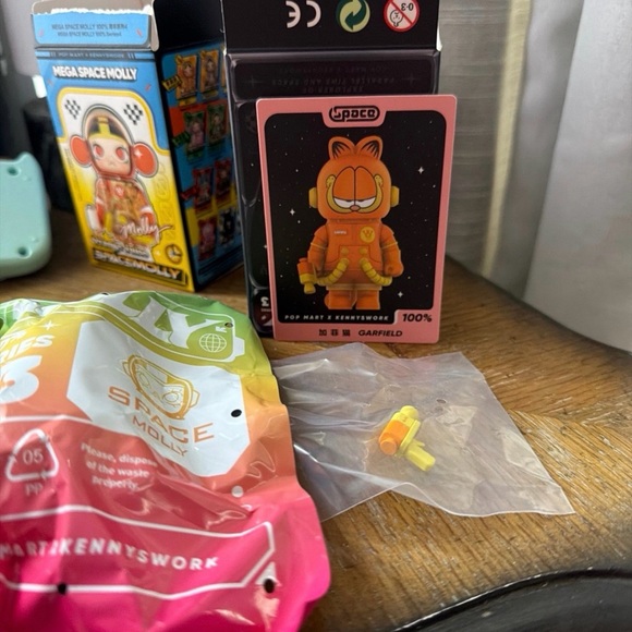 Garfield Space Adventure Figure - Picture 1 of 4